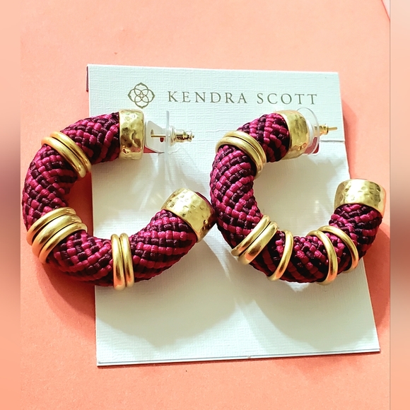 NWT 14k gold plated Kendra Scott Maya hoop earrings in orchid mix - Picture 2 of 4